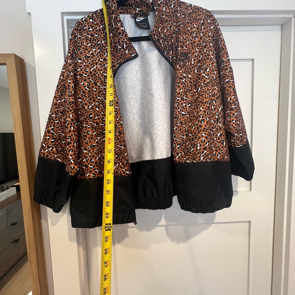 Nike Orange and Black Patterned Jacket - image 6